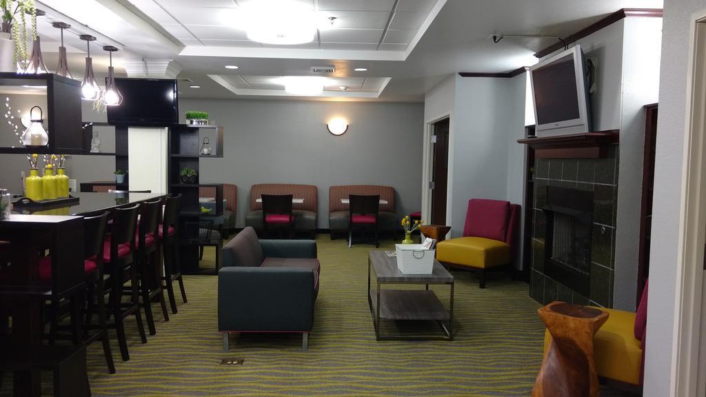 Comfort Suites Abingdon I-81 Екстериор снимка