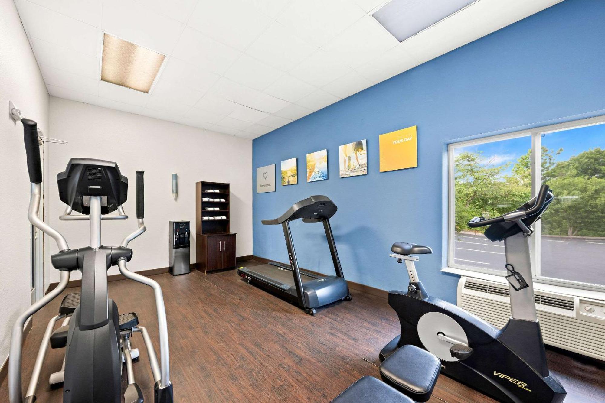 Comfort Suites Abingdon I-81 Екстериор снимка