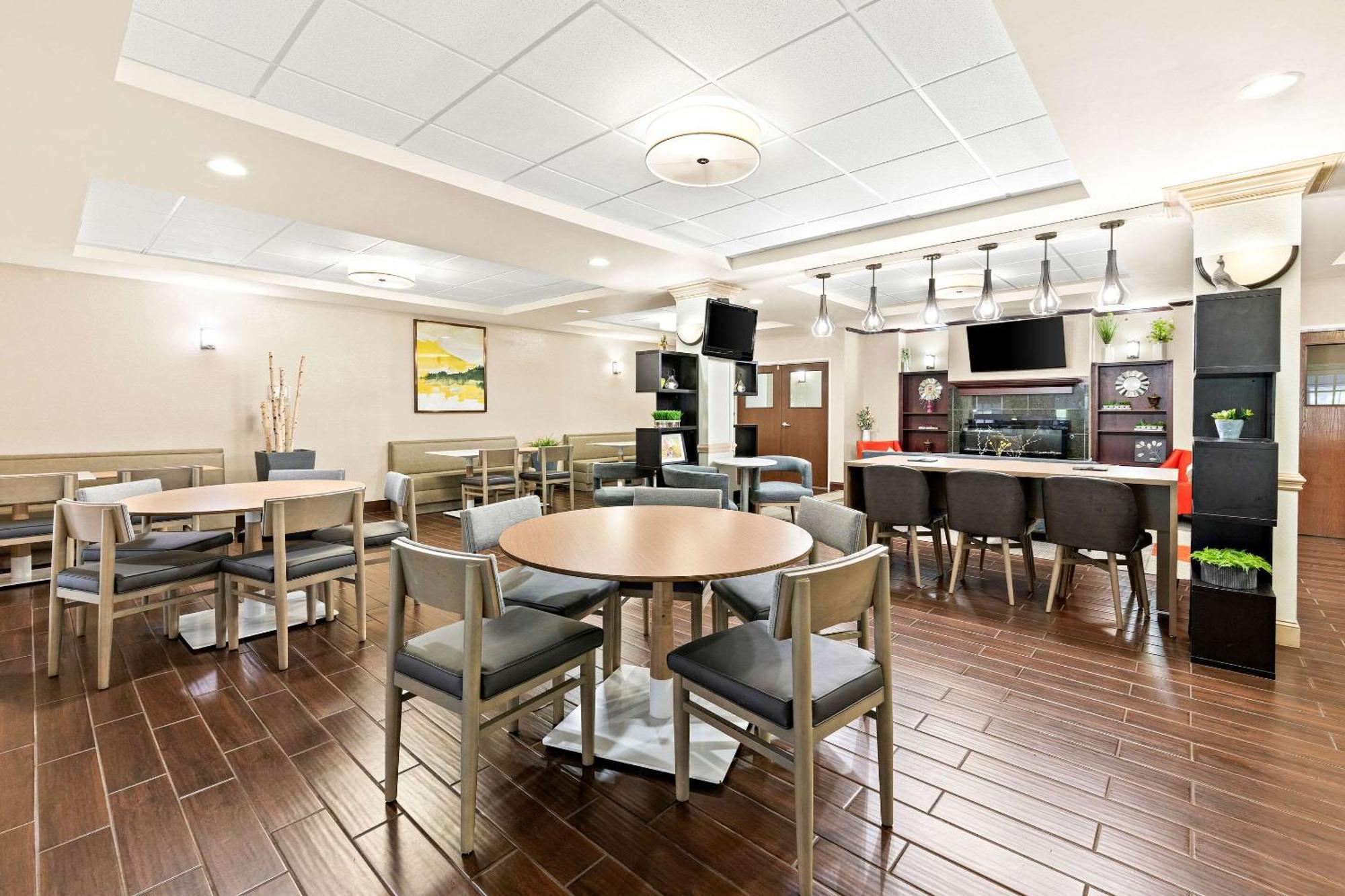 Comfort Suites Abingdon I-81 Екстериор снимка