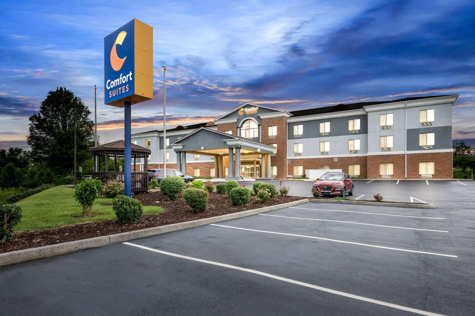 Comfort Suites Abingdon I-81 Екстериор снимка